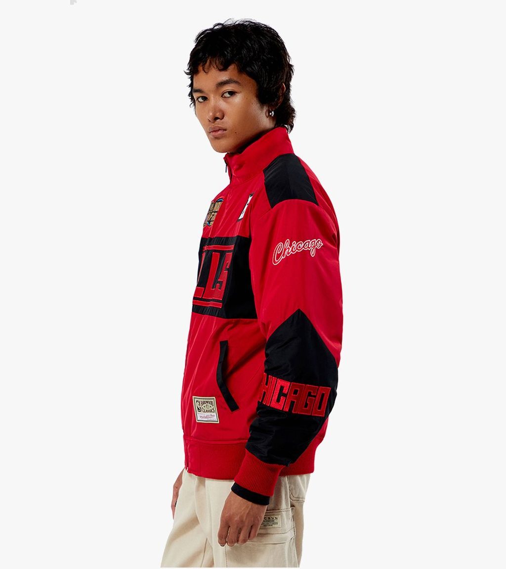 Sarkans NBA SPEEDWAY UNISEX NYLON VARSITY JACKET BULLS