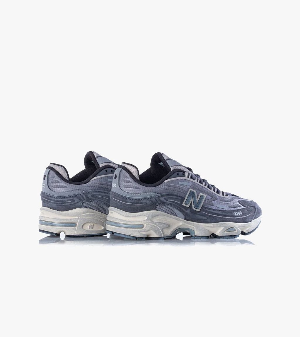 Grått New balance 1000d