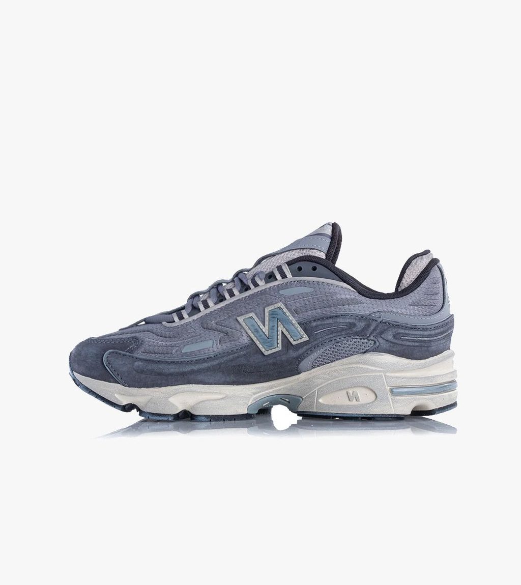 Grått New balance 1000d