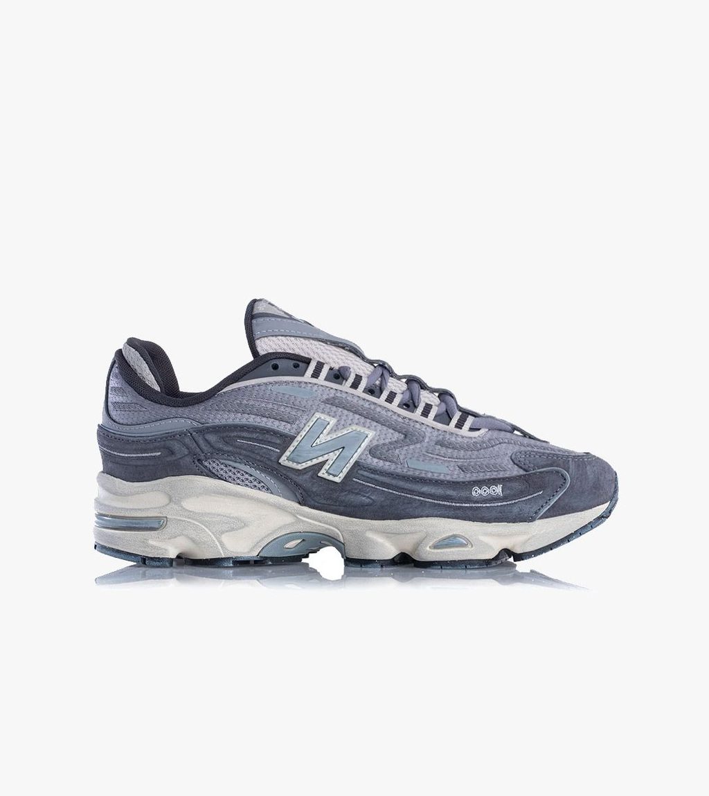Grått New balance 1000d