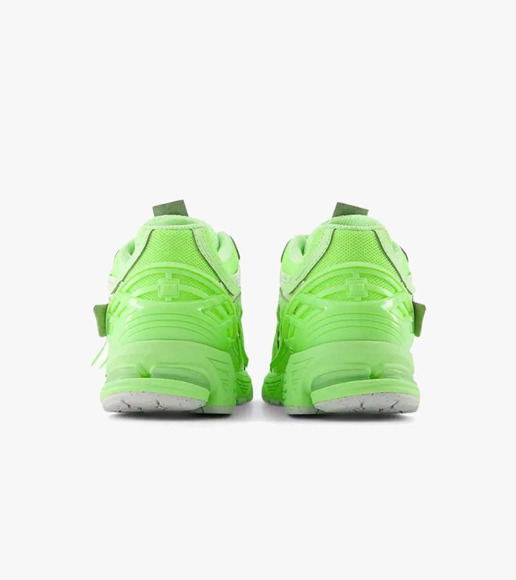 Green NEW BALANCE 1906A