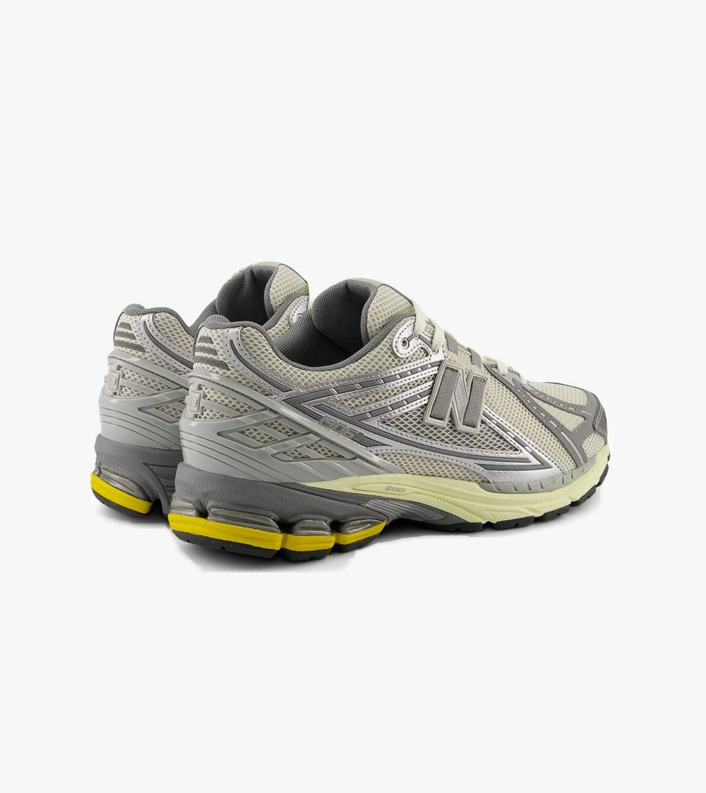 Grey NEW BALANCE 1906R