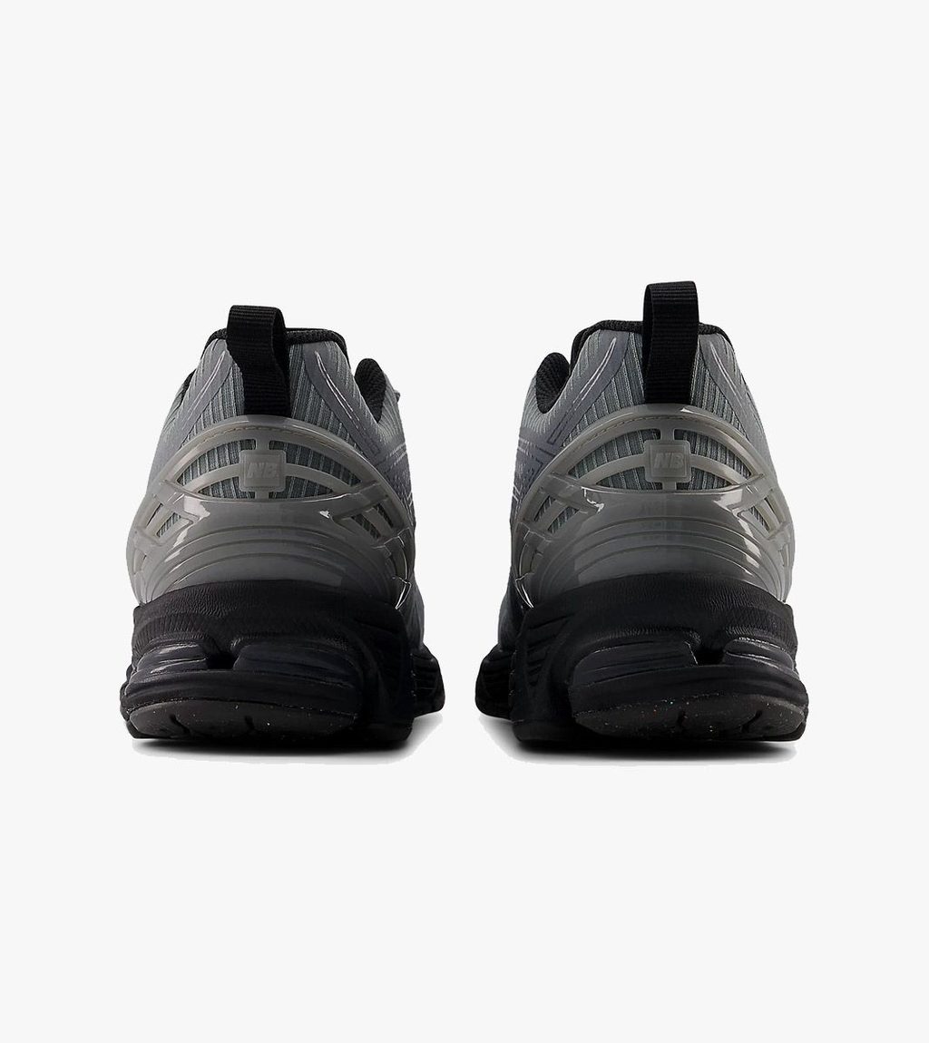 Pilka New balance 1906r