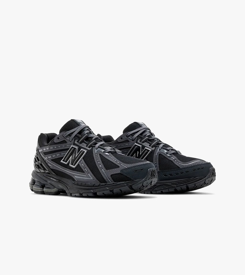Must New balance 1906r