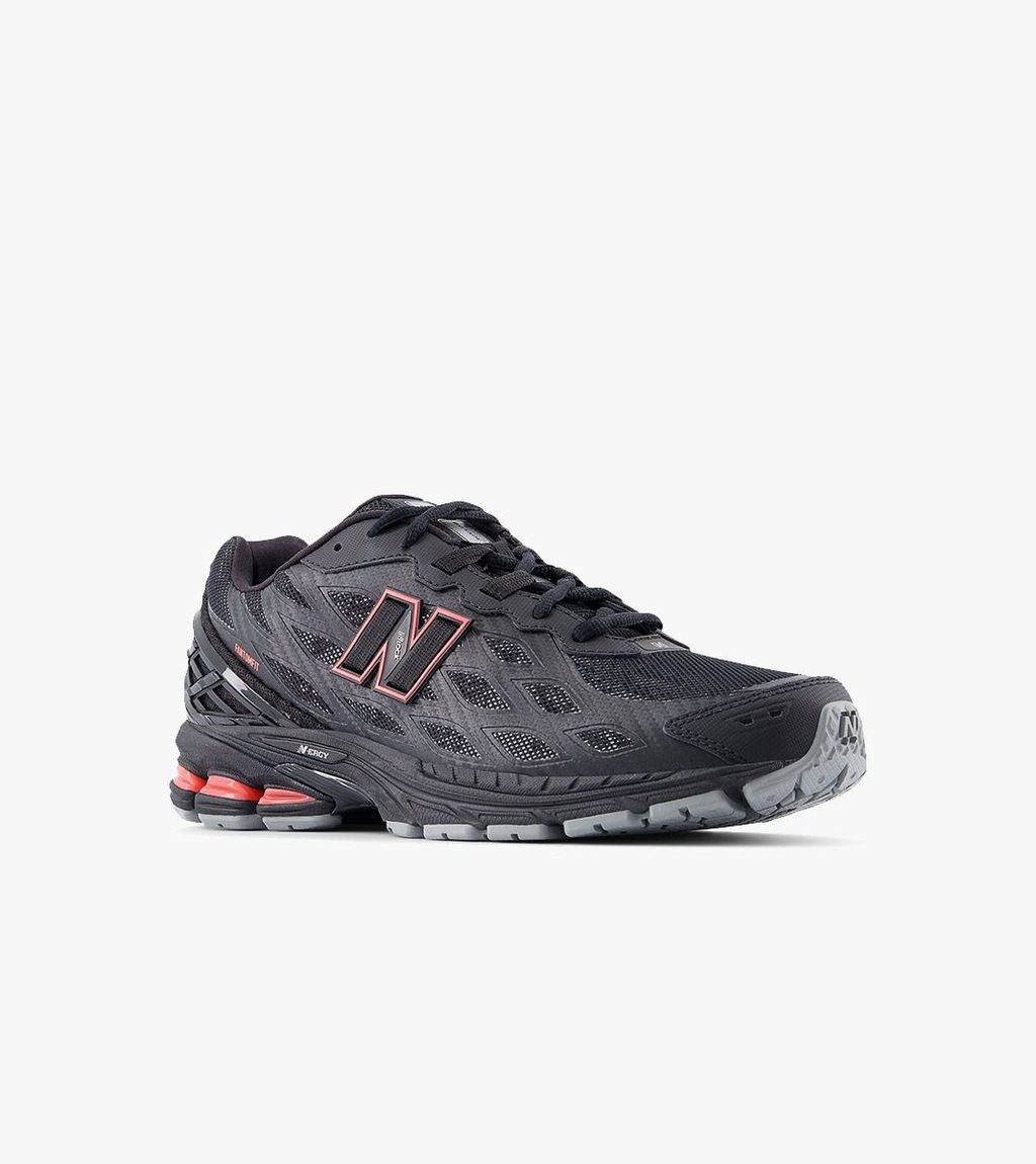 Must New balance 1906w