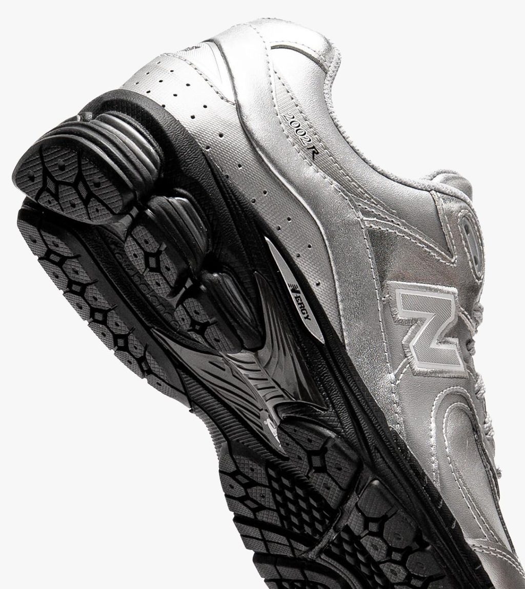 Pilka New balance 2002r