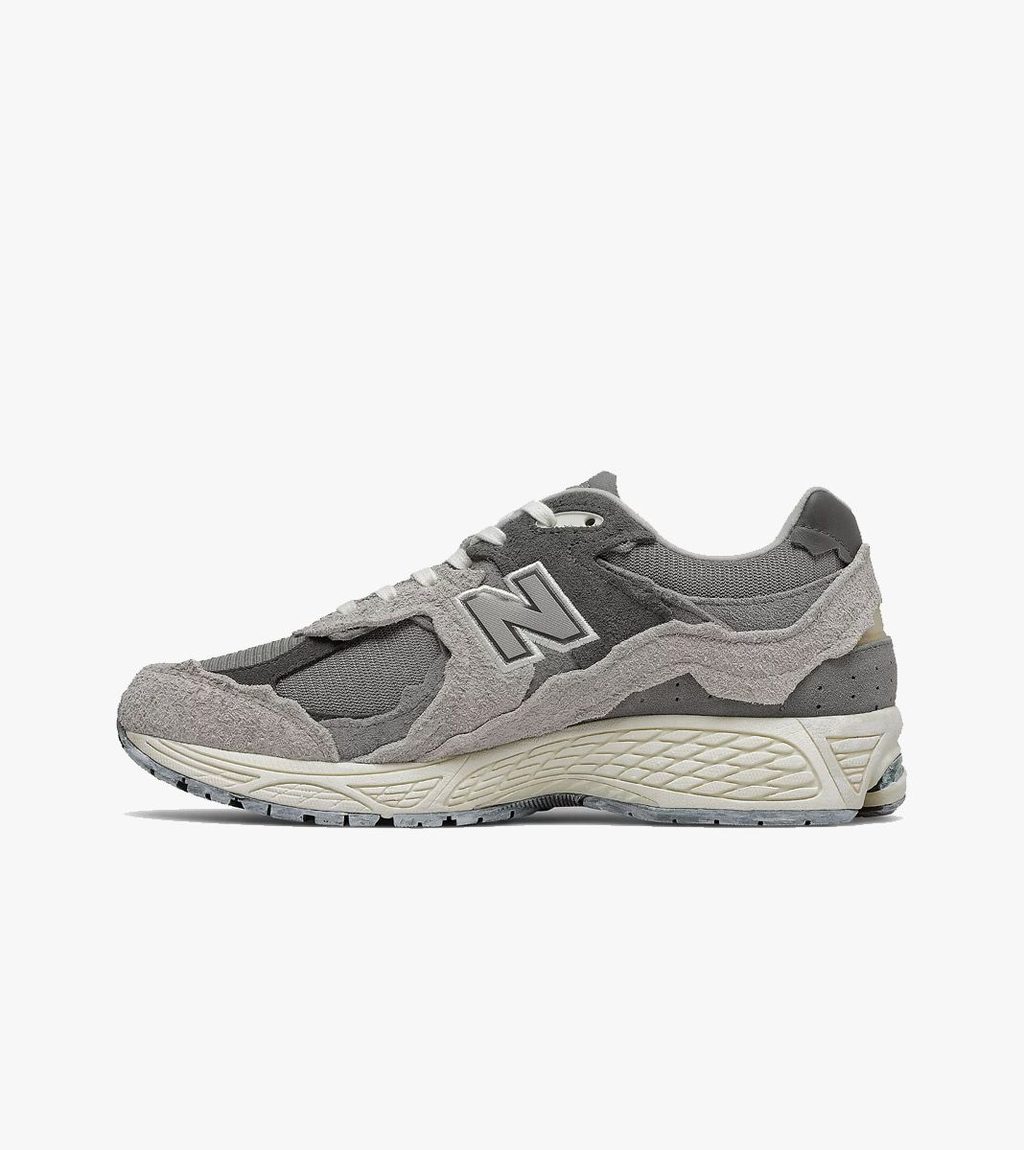Harmaa NEW BALANCE 2002R