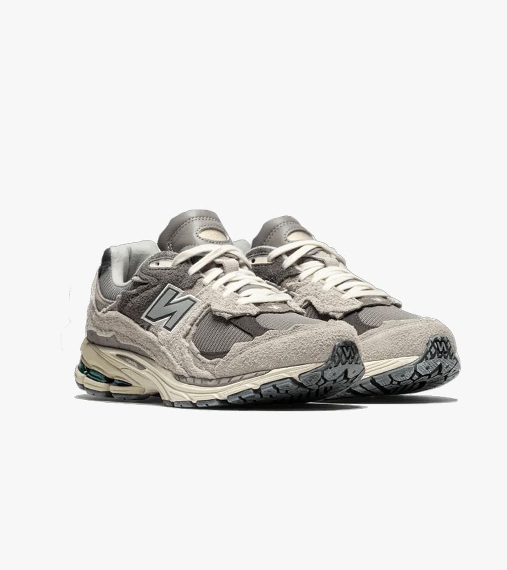 Harmaa NEW BALANCE 2002R