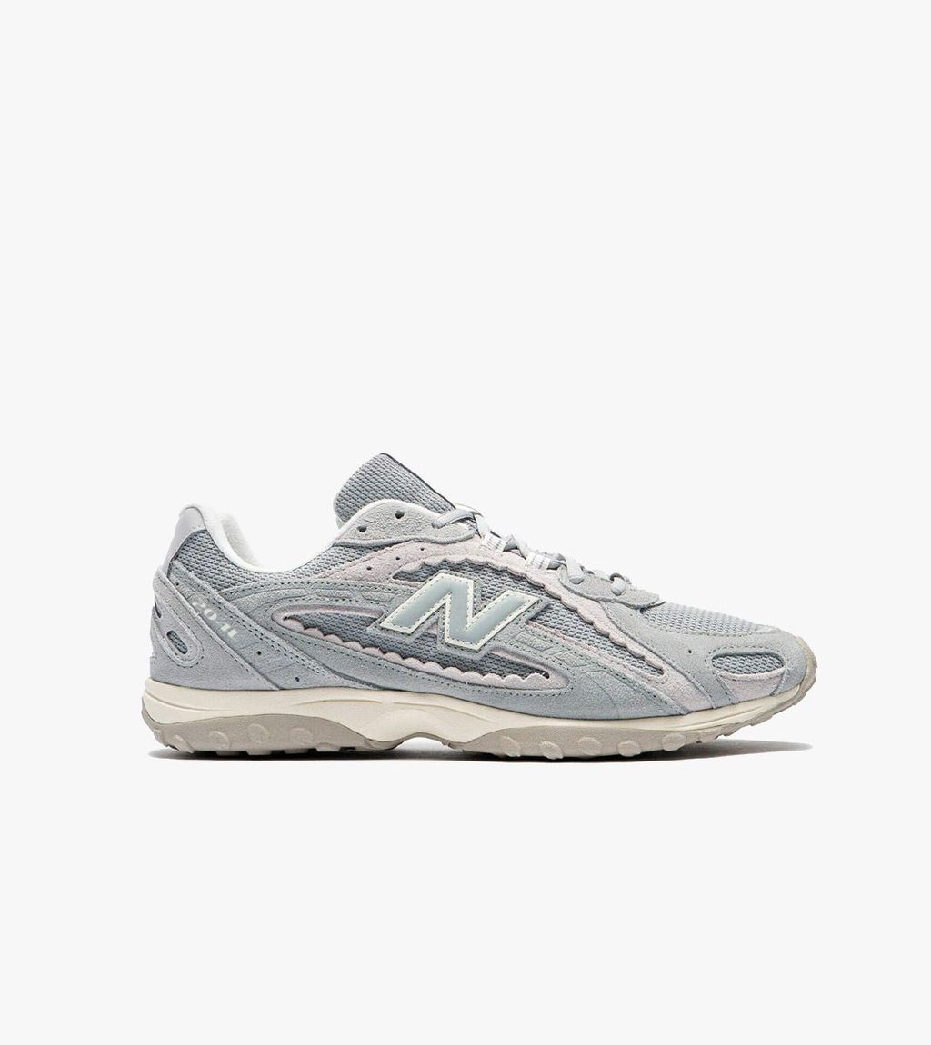 Grey NEW BALANCE 204L
