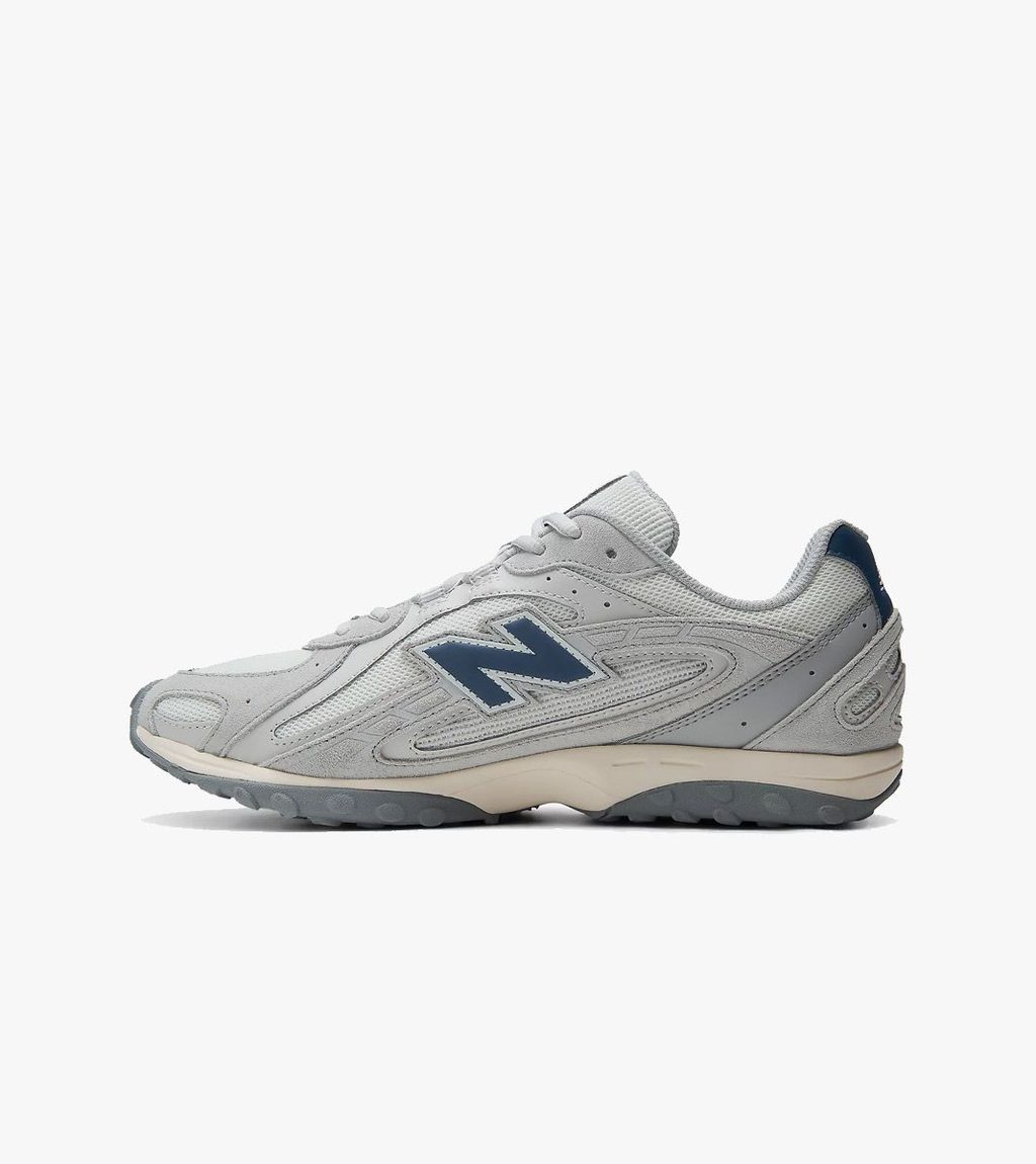 Grey NEW BALANCE 204L