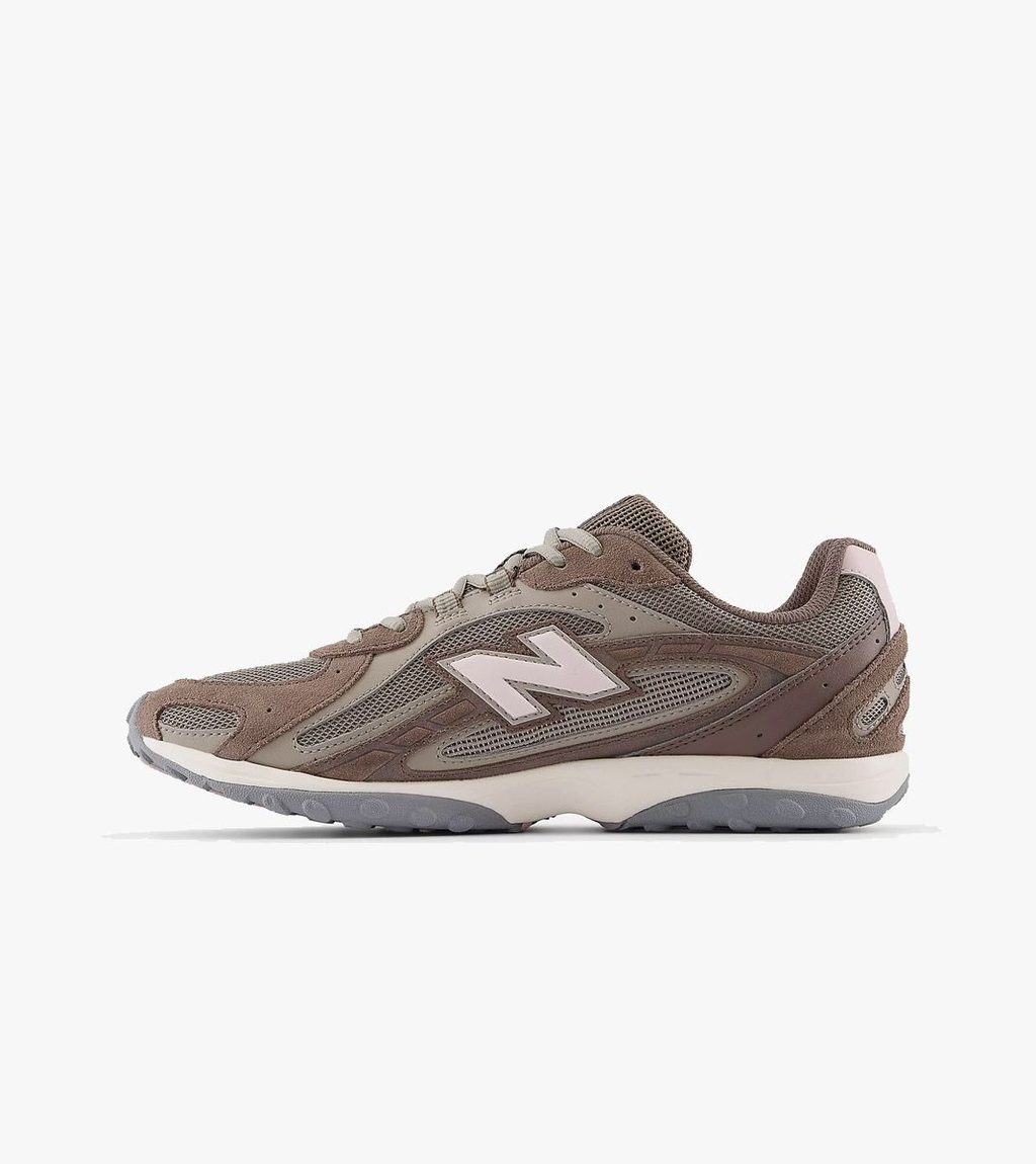 Brown NEW BALANCE 204L