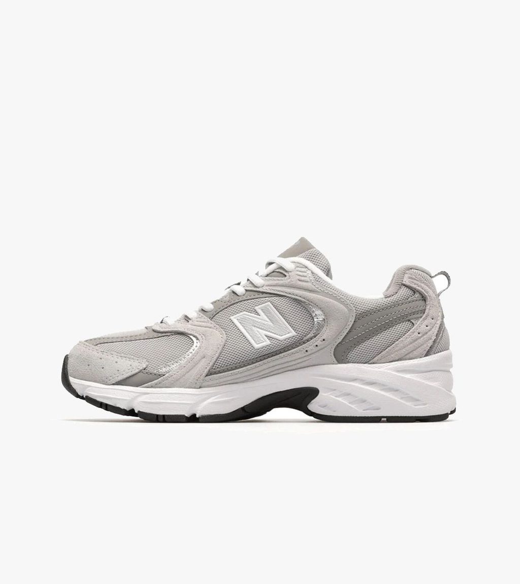 Harmaa NEW BALANCE 530