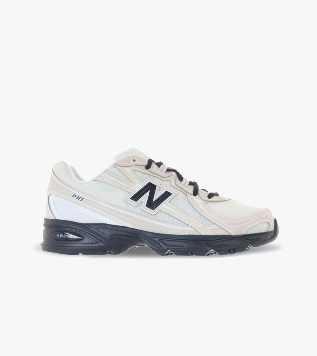 Hall New balance 740
