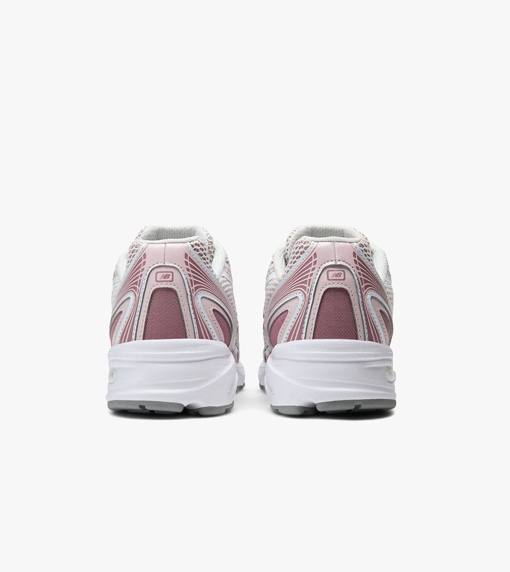 Rosa New balance 740