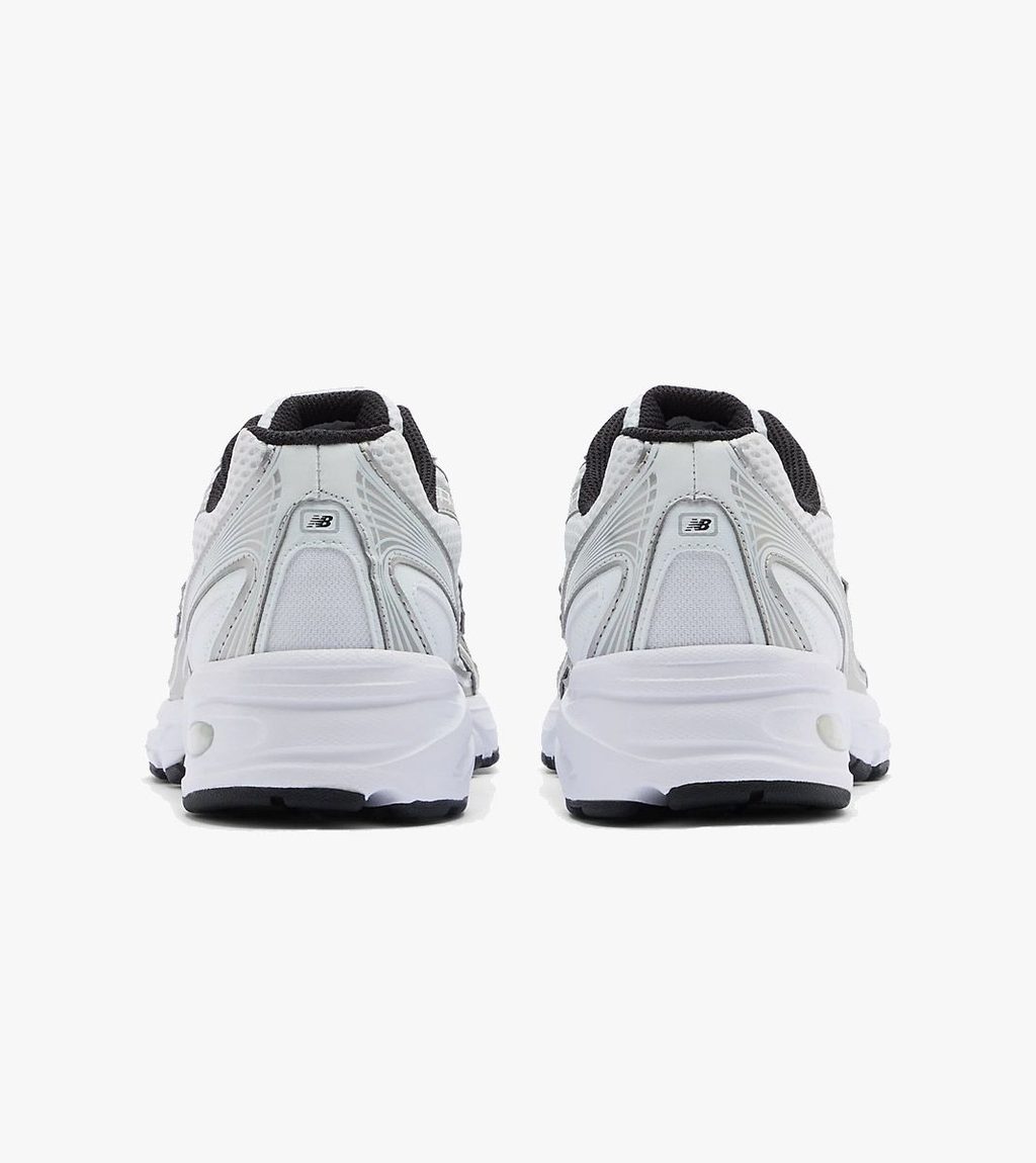 White New balance 740