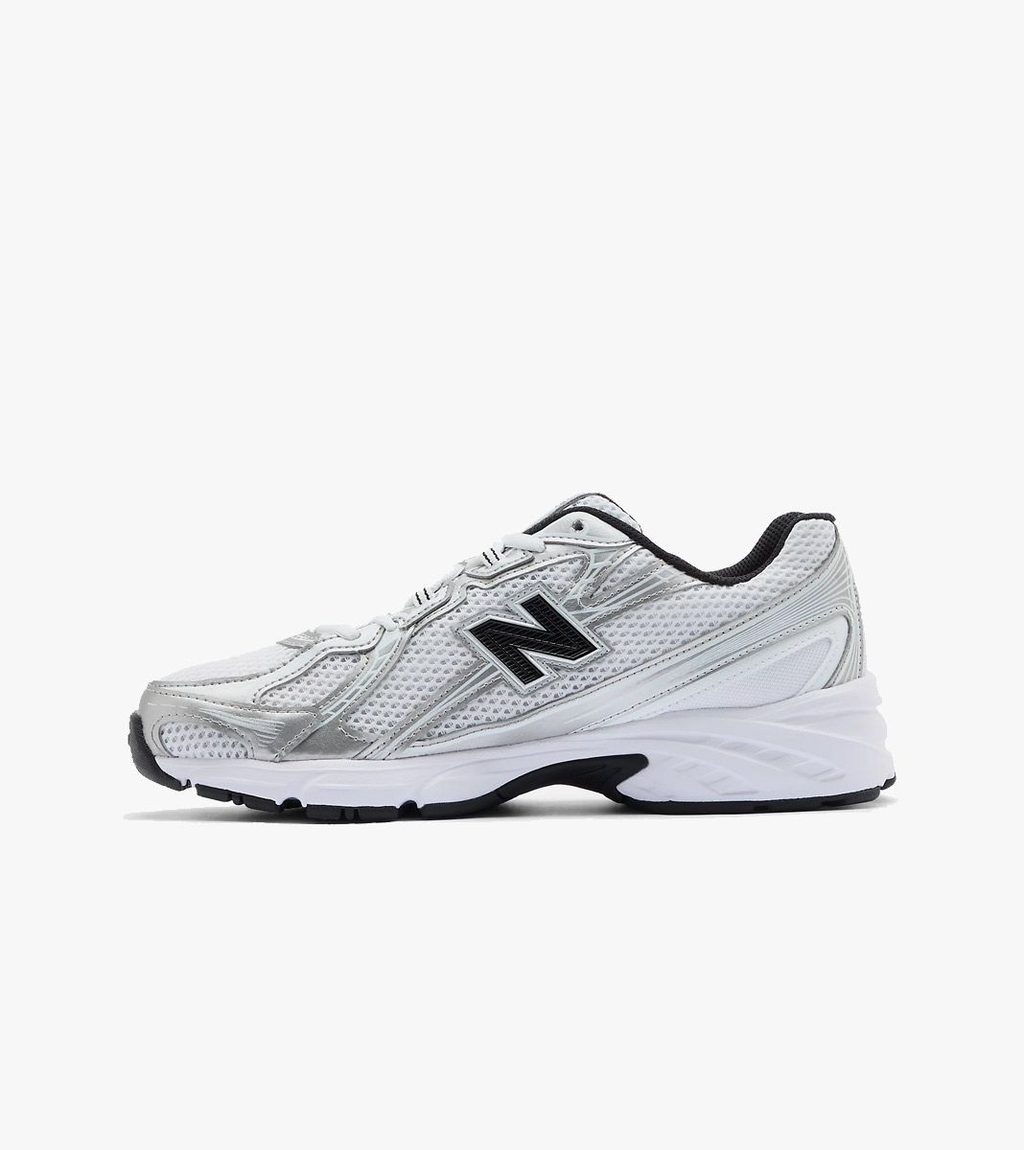 White New balance 740