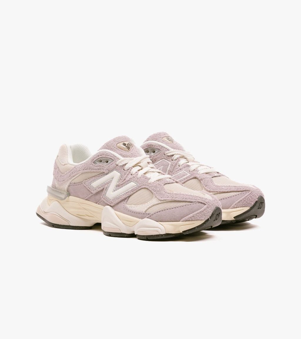 Rožinė New balance 9060