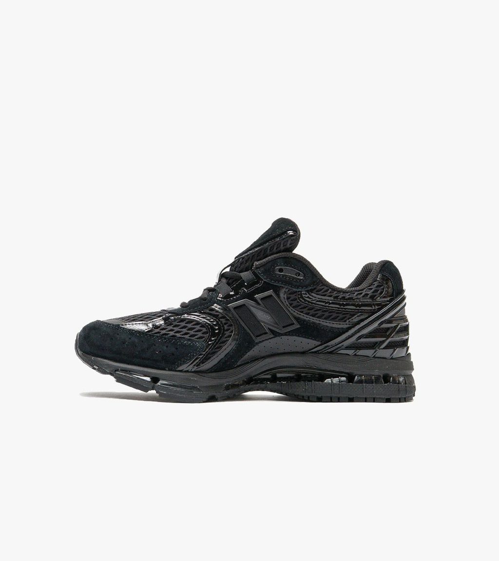 Black NEW BALANCE ABZORB 1954R