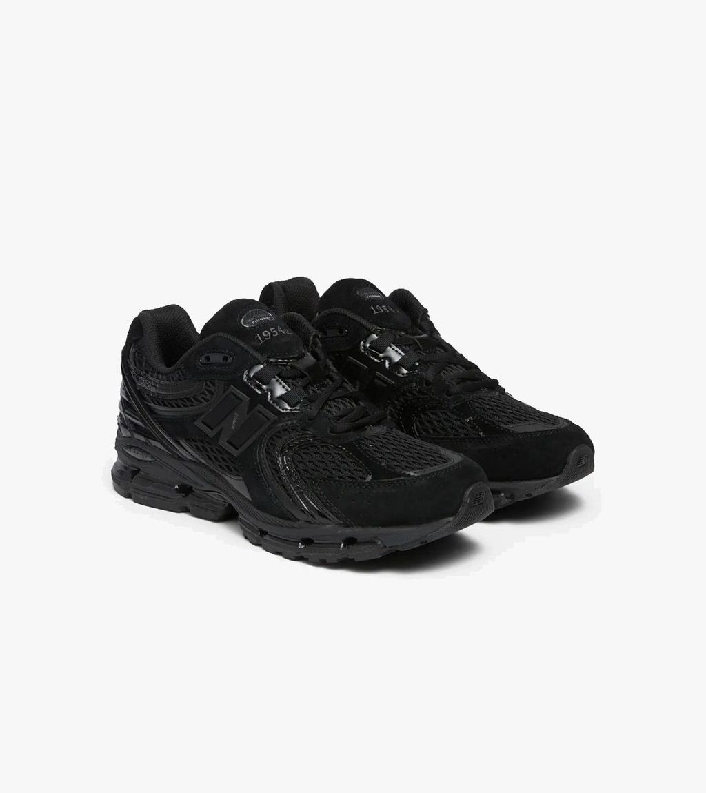 Black NEW BALANCE ABZORB 1954R