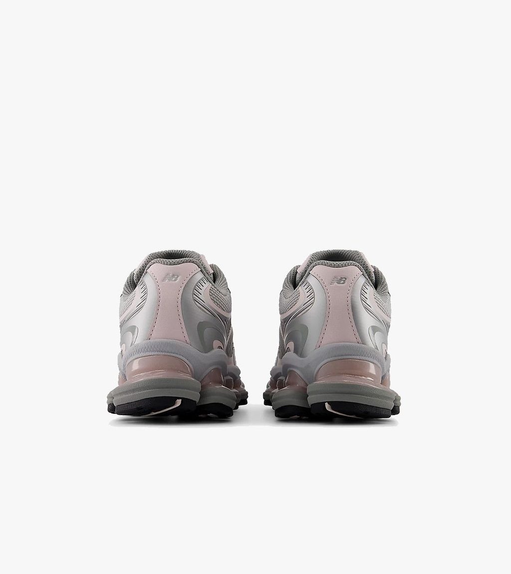 Hall New balance abzorb 2000