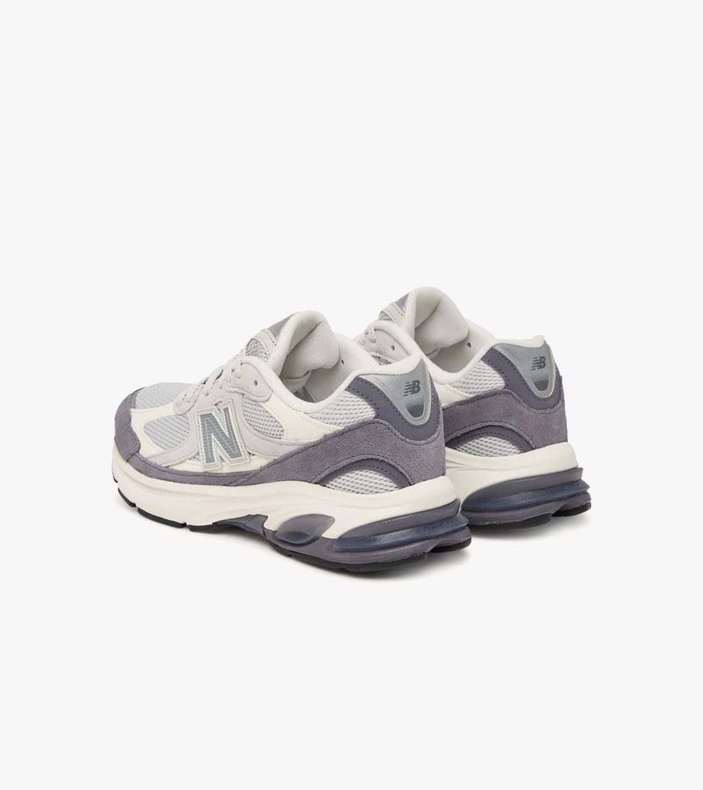 Grey NEW BALANCE ABZORB 2010