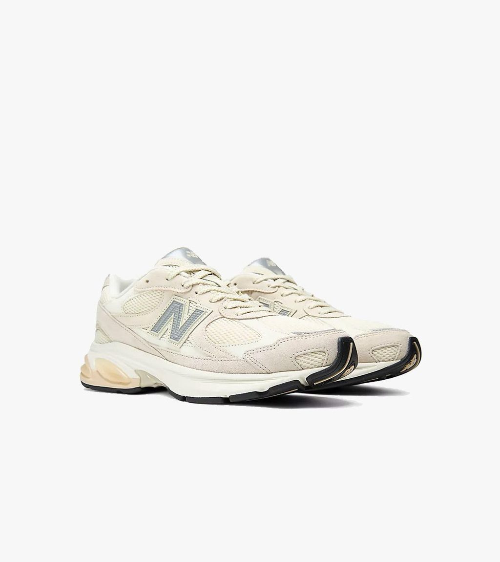 Grått New balance abzorb 2010