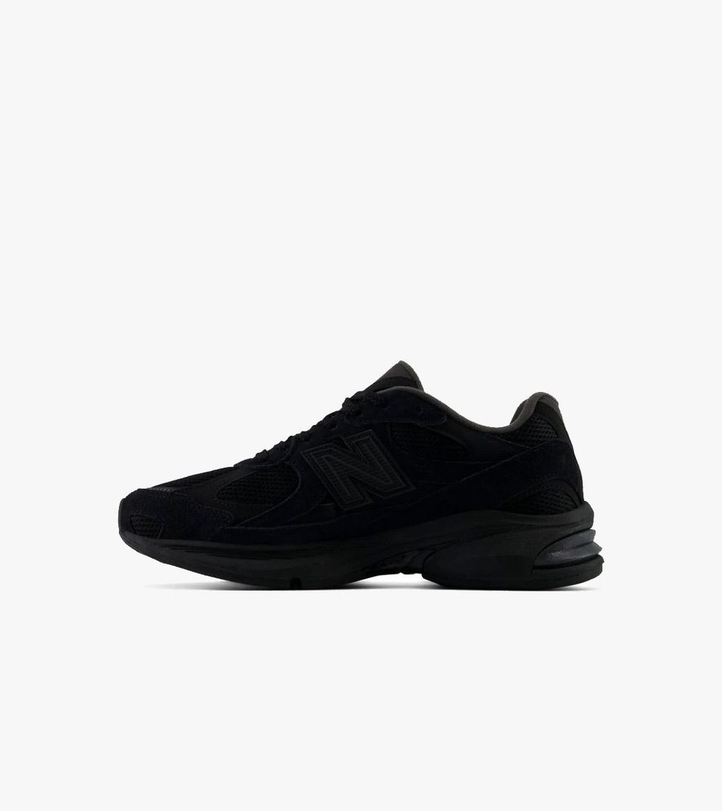 Melna NEW BALANCE ABZORB 2010