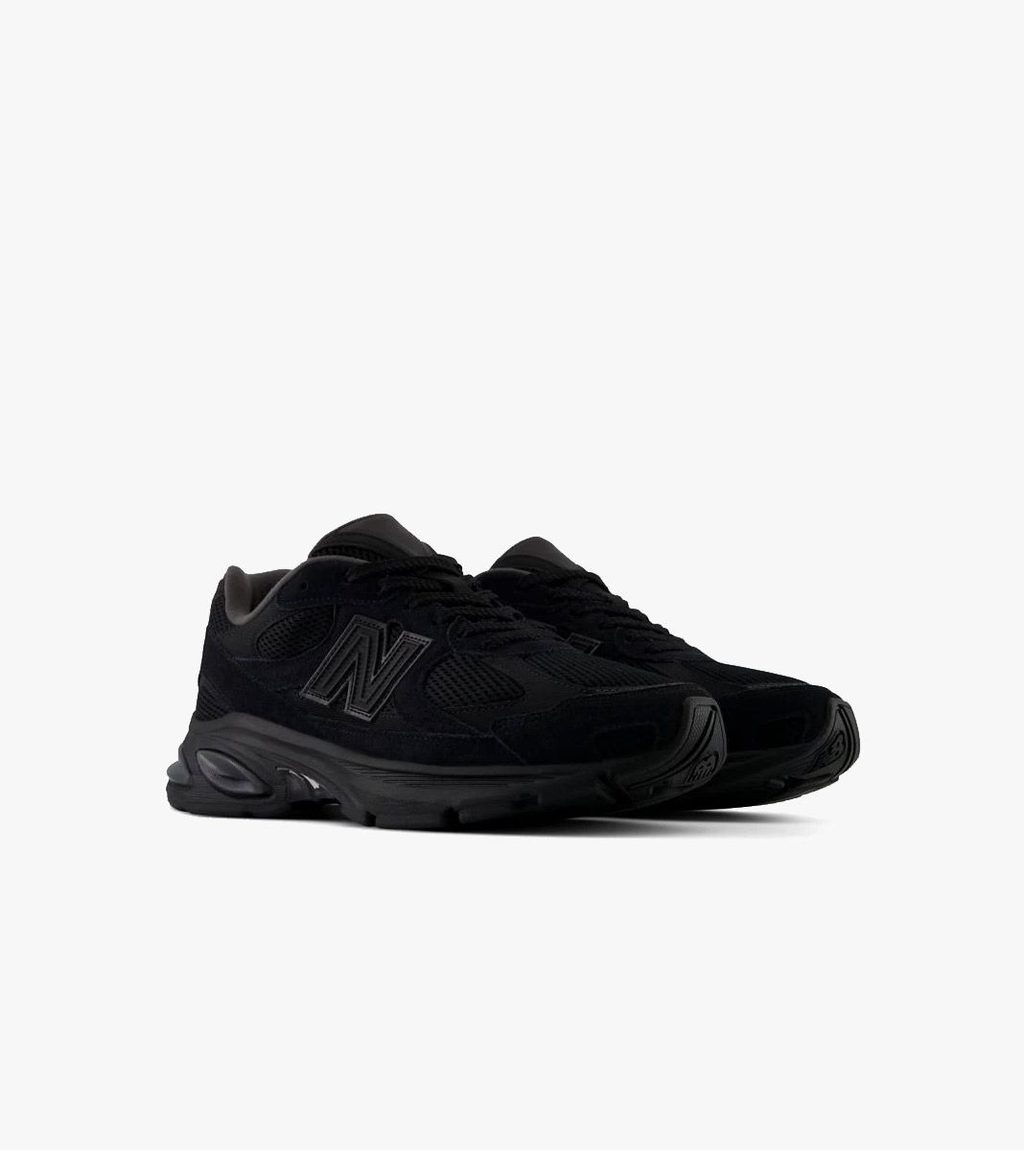 Melna NEW BALANCE ABZORB 2010