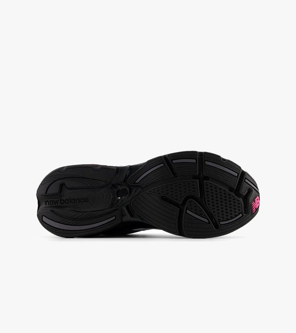 Black NEW BALANCE ABZORB 2010