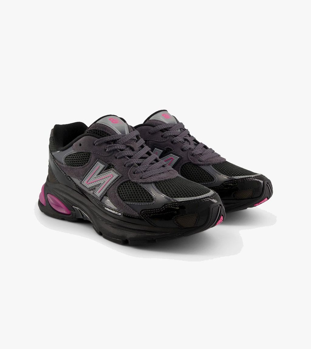 Black NEW BALANCE ABZORB 2010