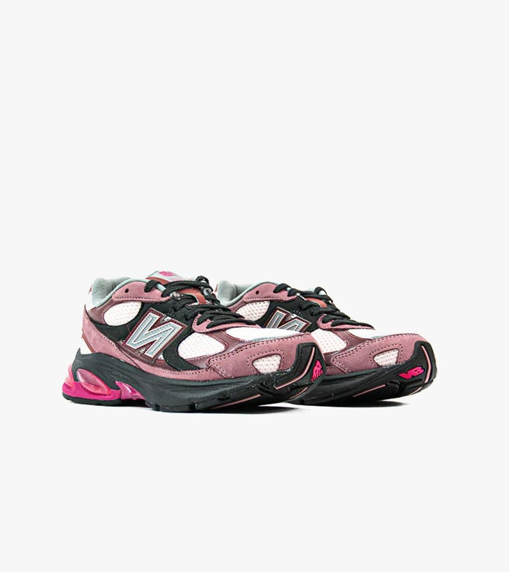 Pink NEW BALANCE ABZORB 2010