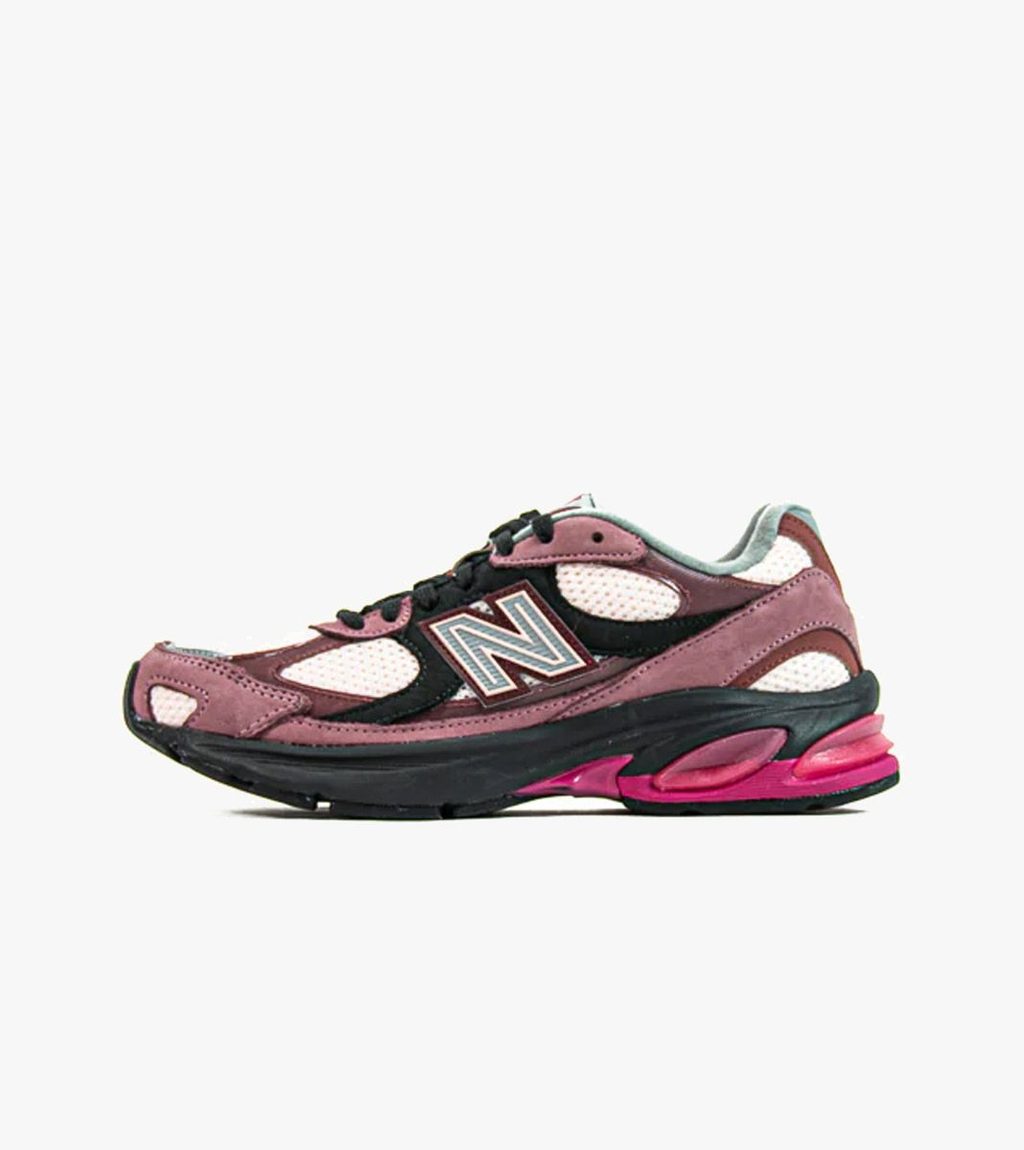Pink NEW BALANCE ABZORB 2010