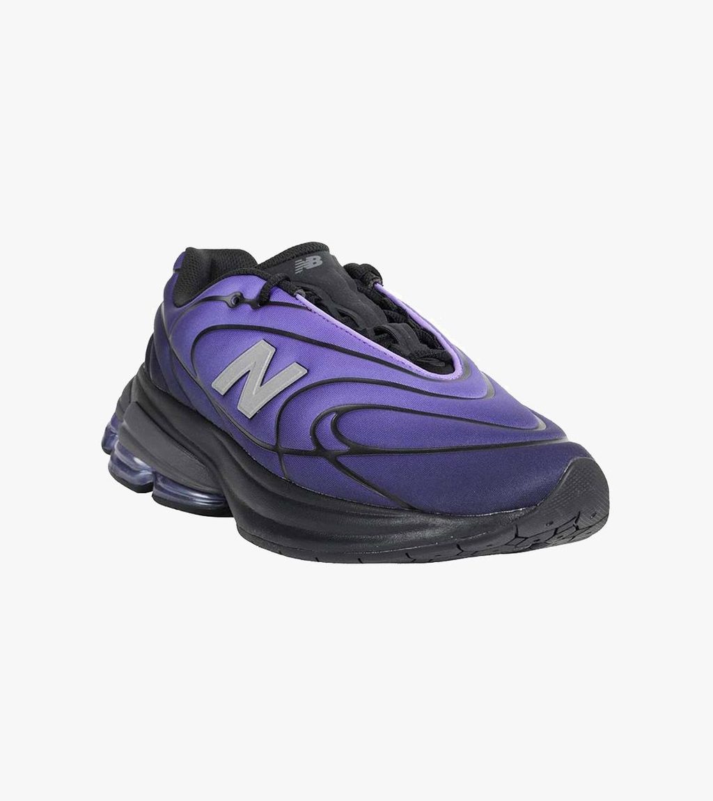 Juoda New balance abzorb 5030
