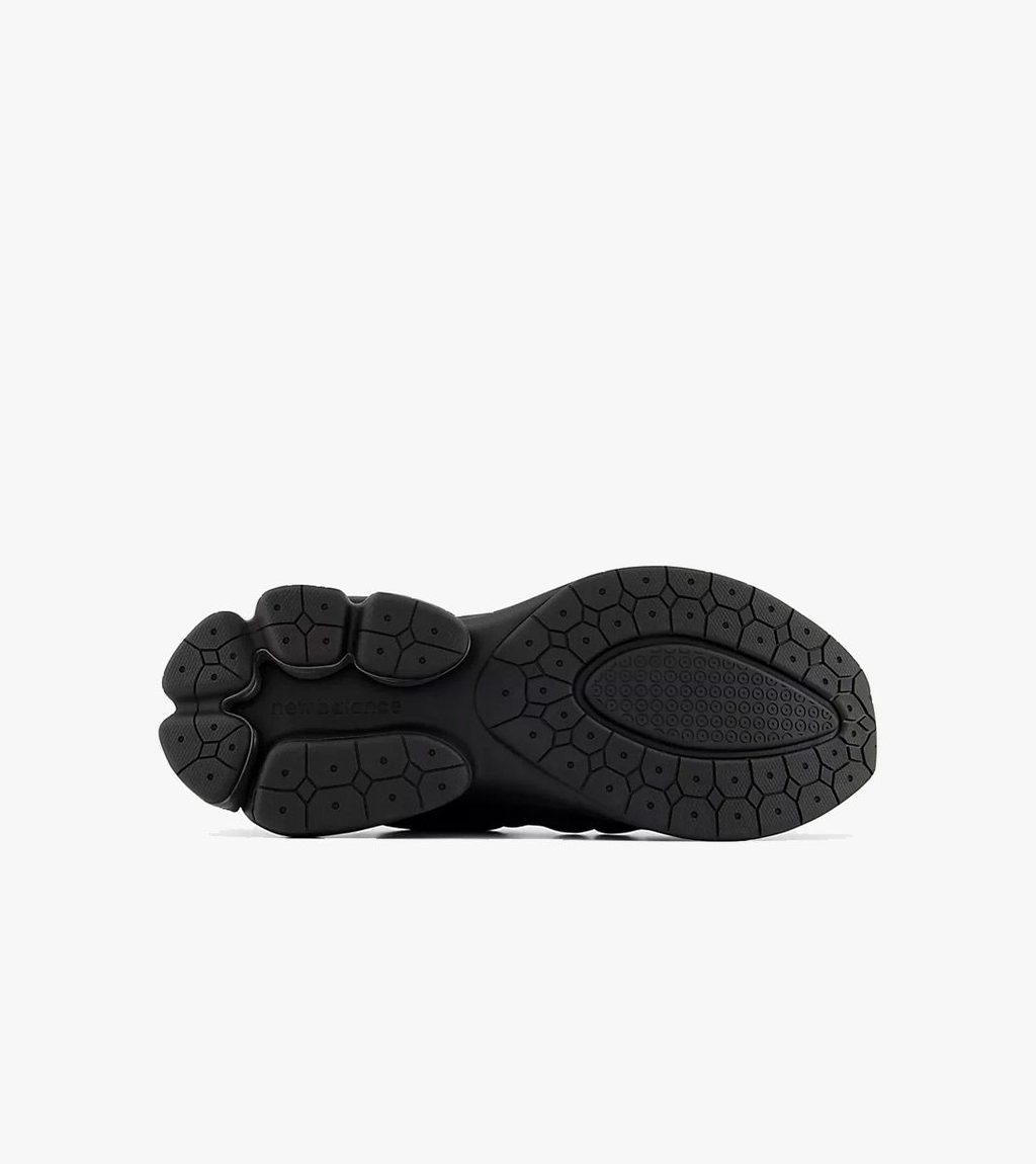 Melna NEW BALANCE ABZORB 5030