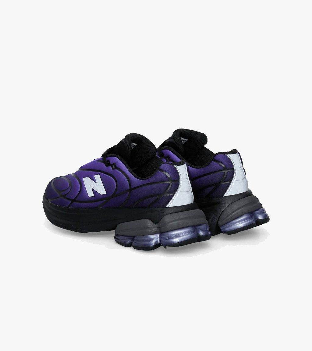 Juoda New balance abzorb 5030