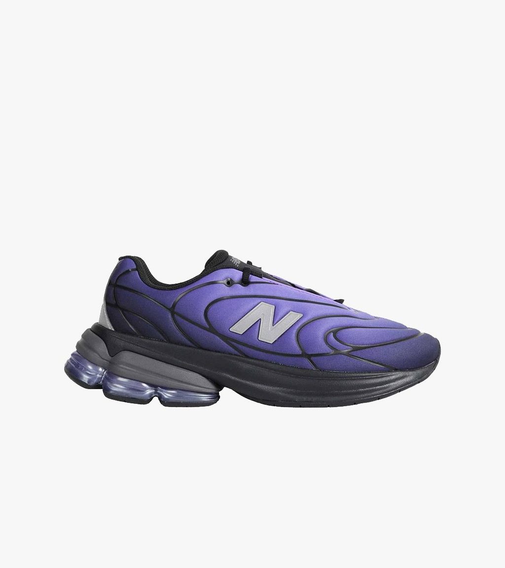 Juoda New balance abzorb 5030