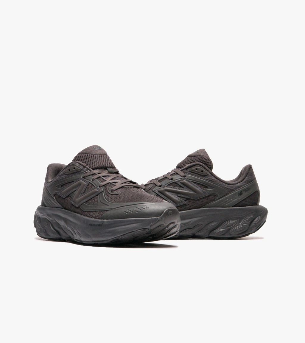 Black NEW BALANCE FRESH FOAM TRAINER