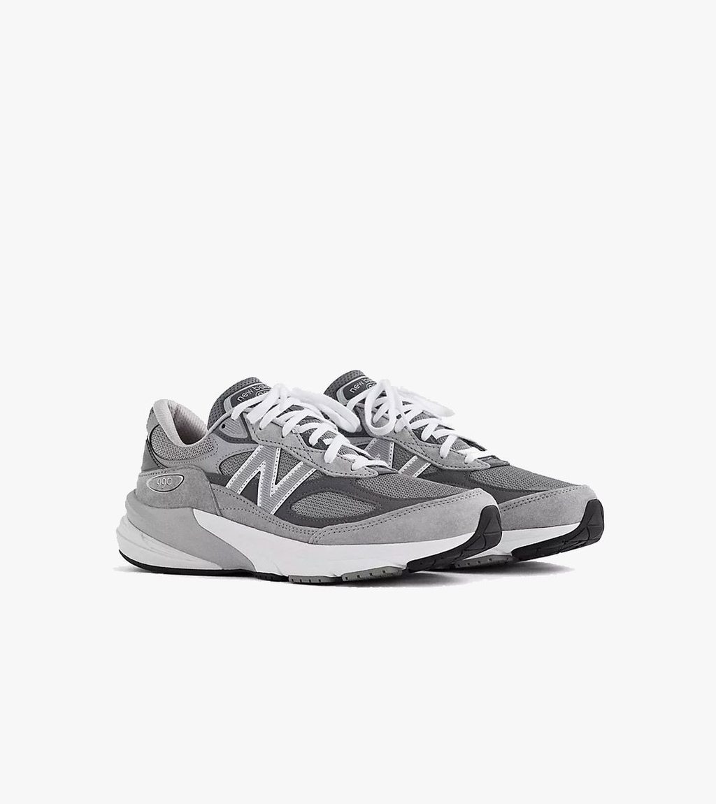 Grey NEW BALANCE MADE IN USA 990 V6