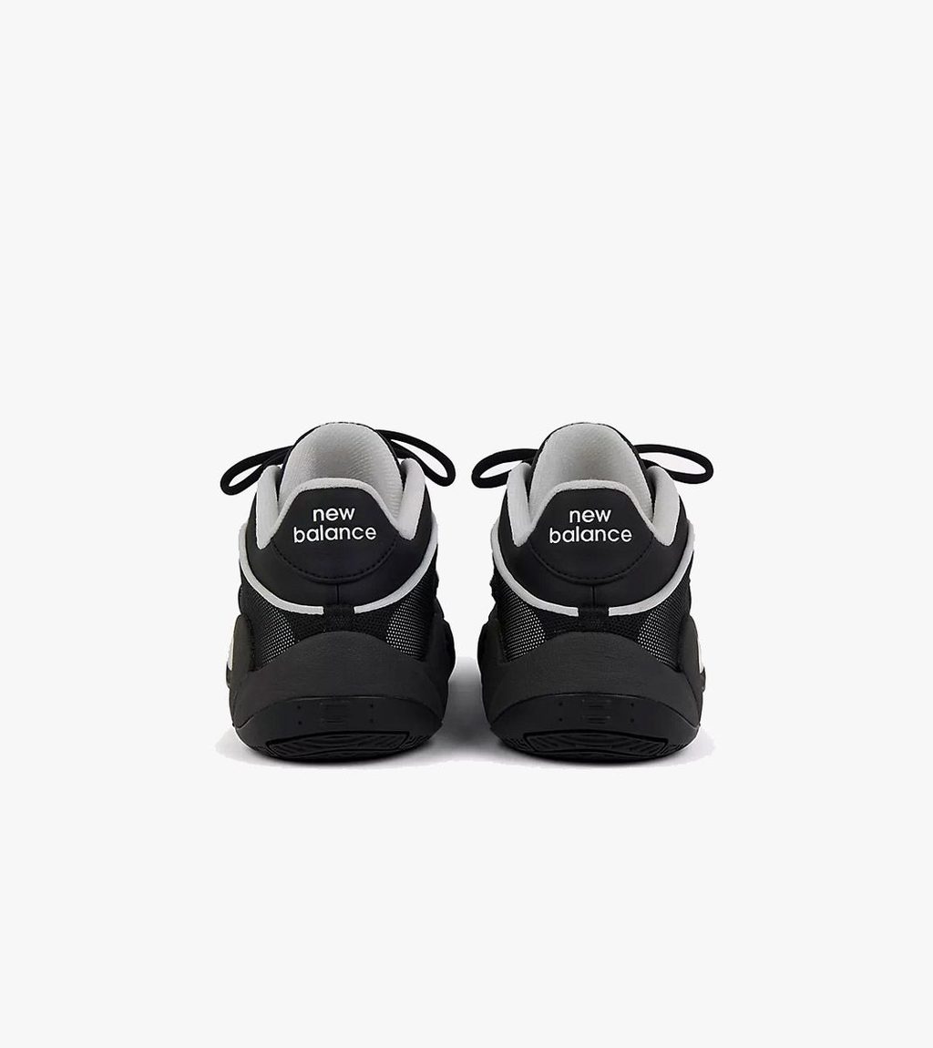 Musta NEW BALANCE P400 LOW