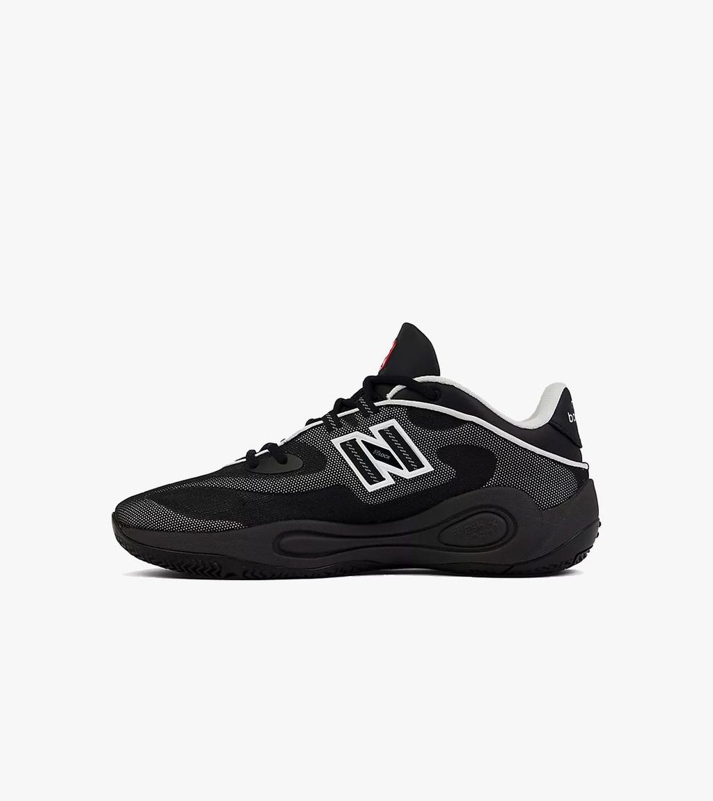 Musta NEW BALANCE P400 LOW