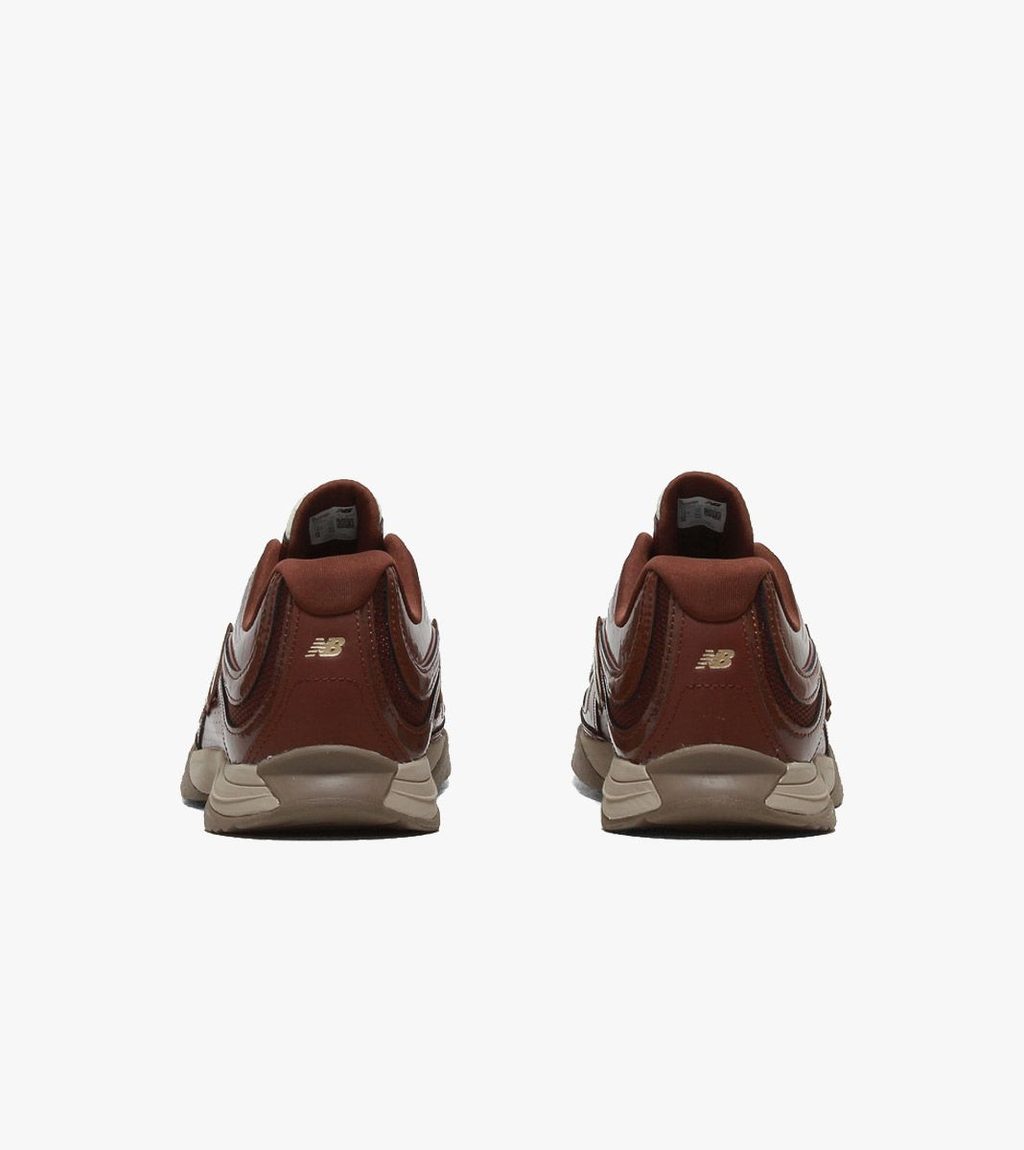 Pruun New balance rc56