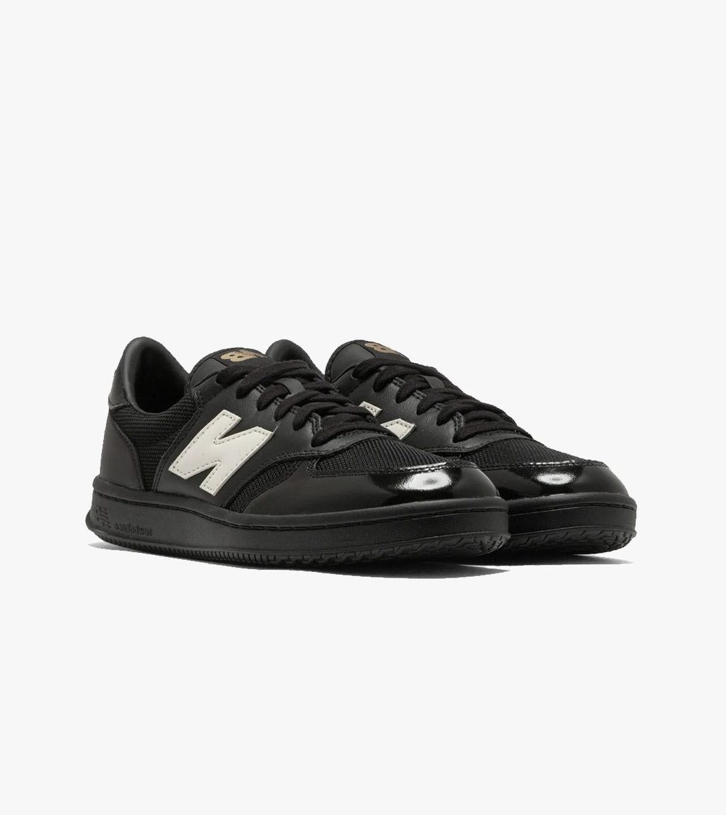 Svart New balance t500