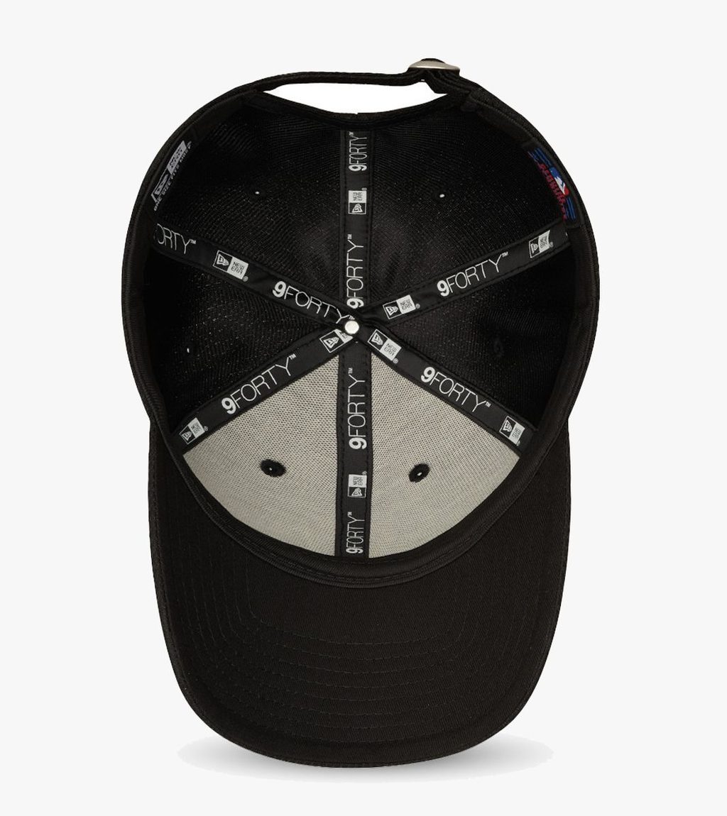 Must Diamond era 9forty yankees