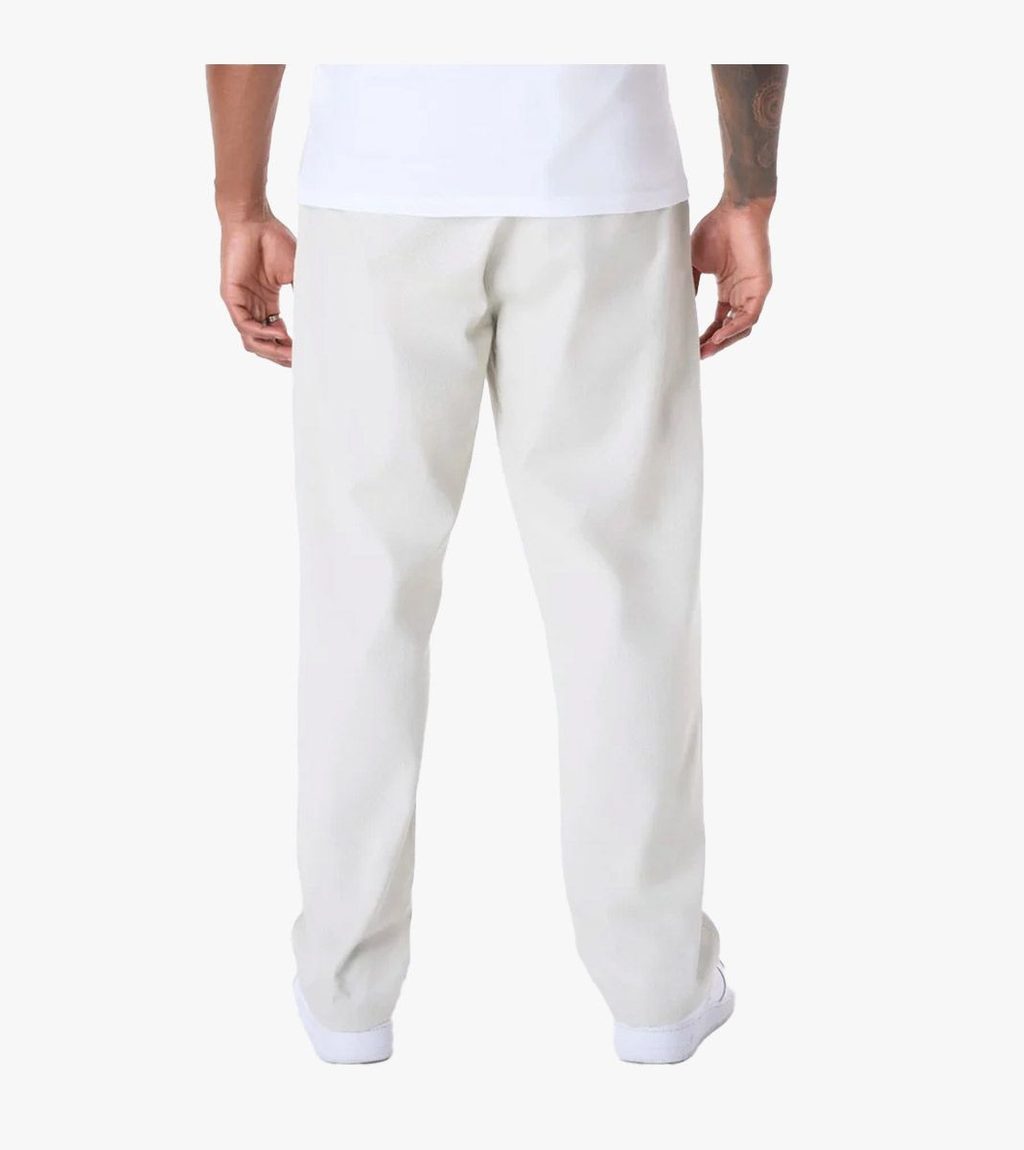 Valge New era chino