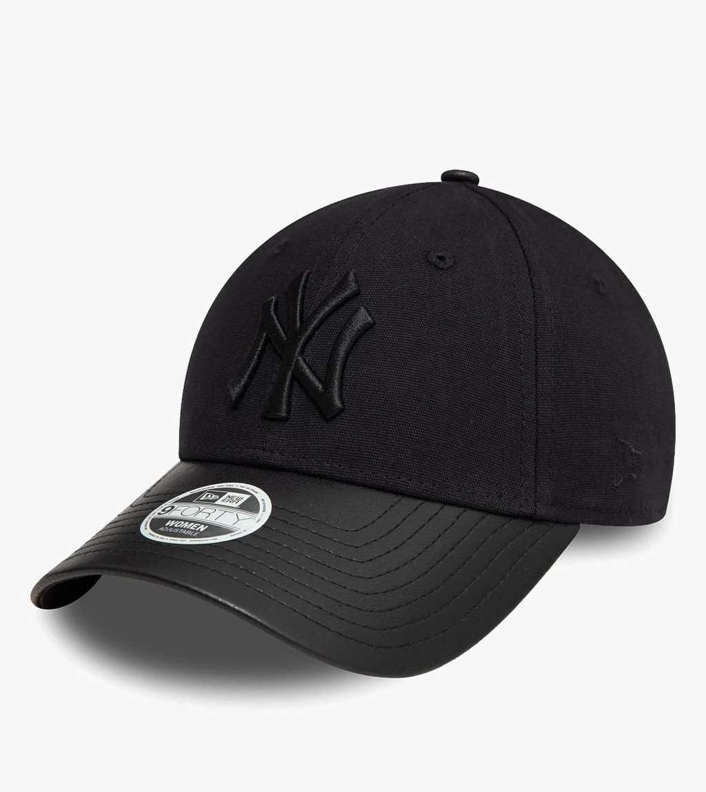 Black WMNS PU VISOR 9FORTY YANKEES