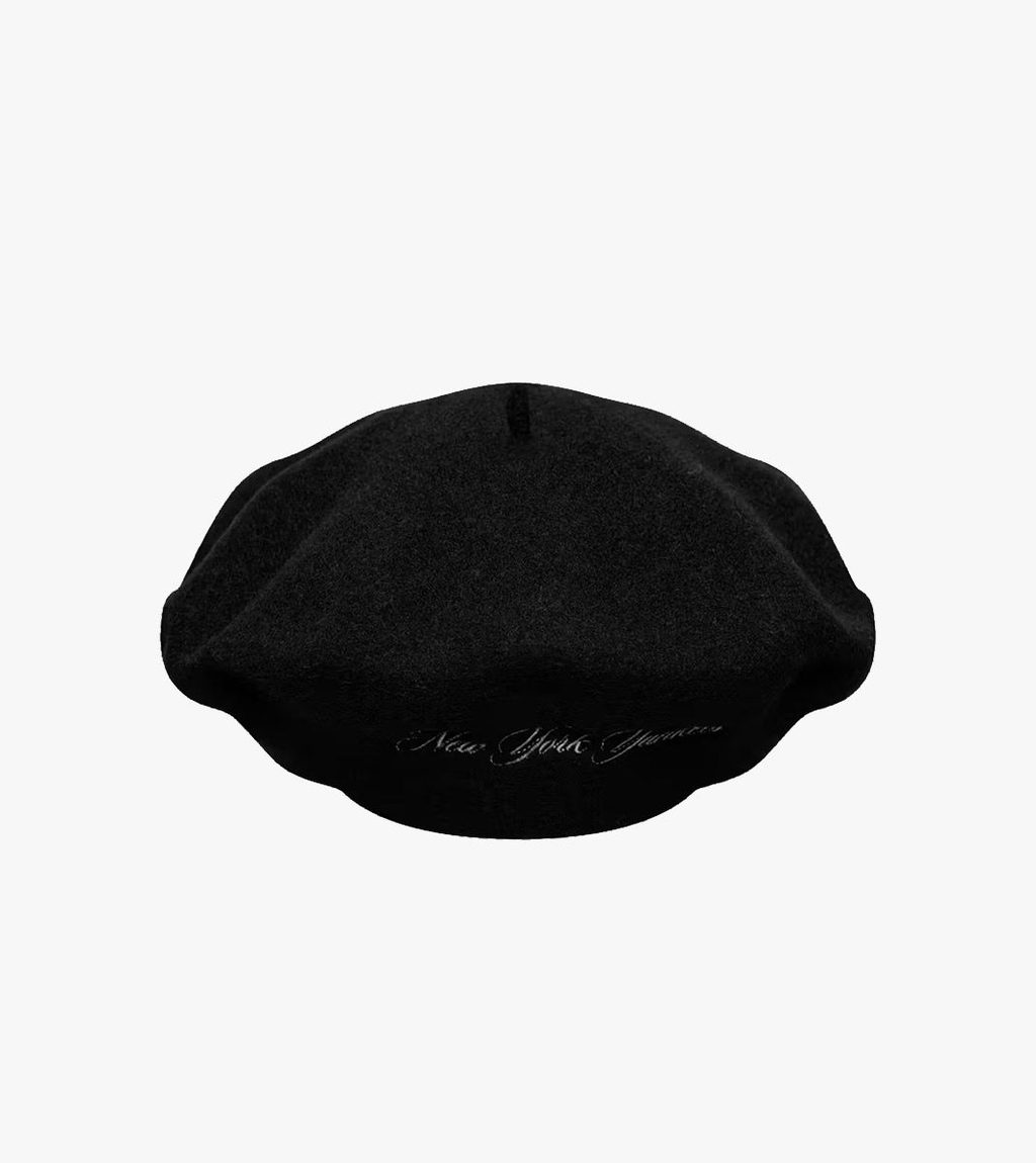 Svart Wool script beret