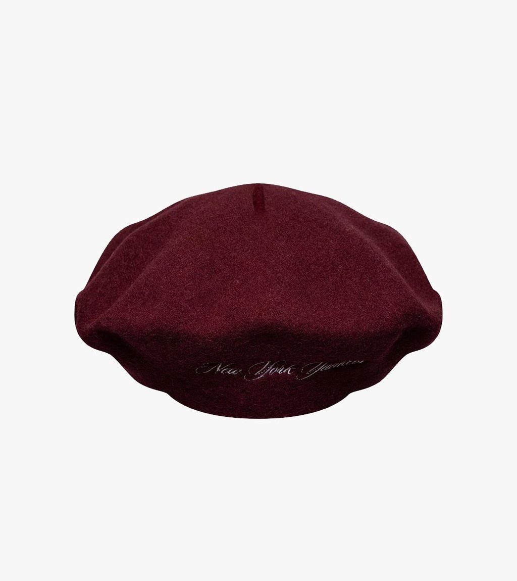 Rött Wool script beret
