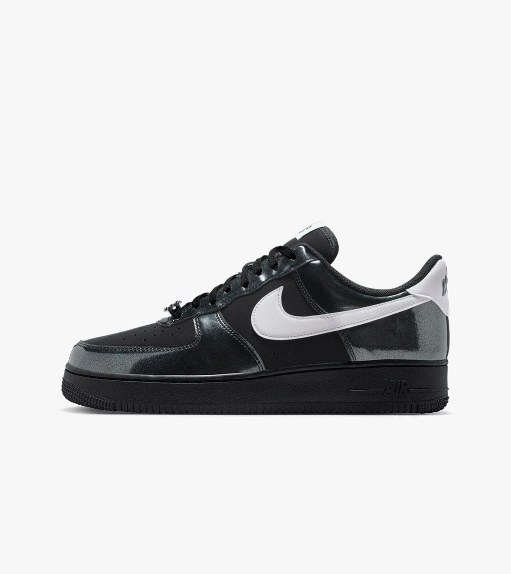 Musta AIR FORCE 1 ´07 LV8