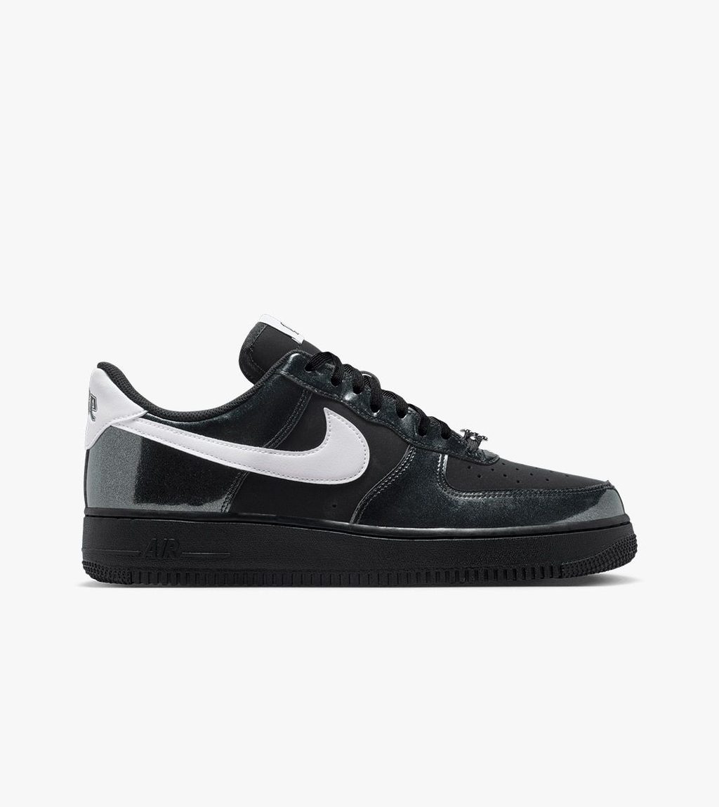 Musta AIR FORCE 1 ´07 LV8