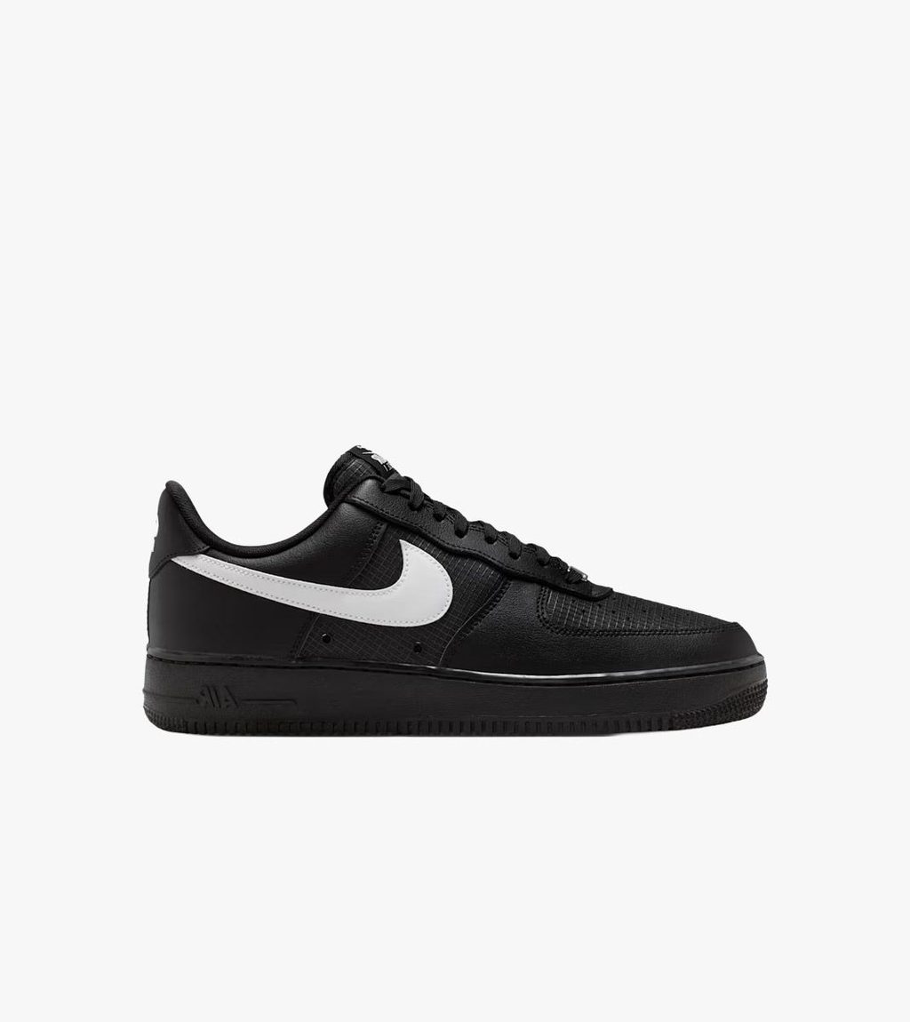 Svart Air force 1 ´07 lv8